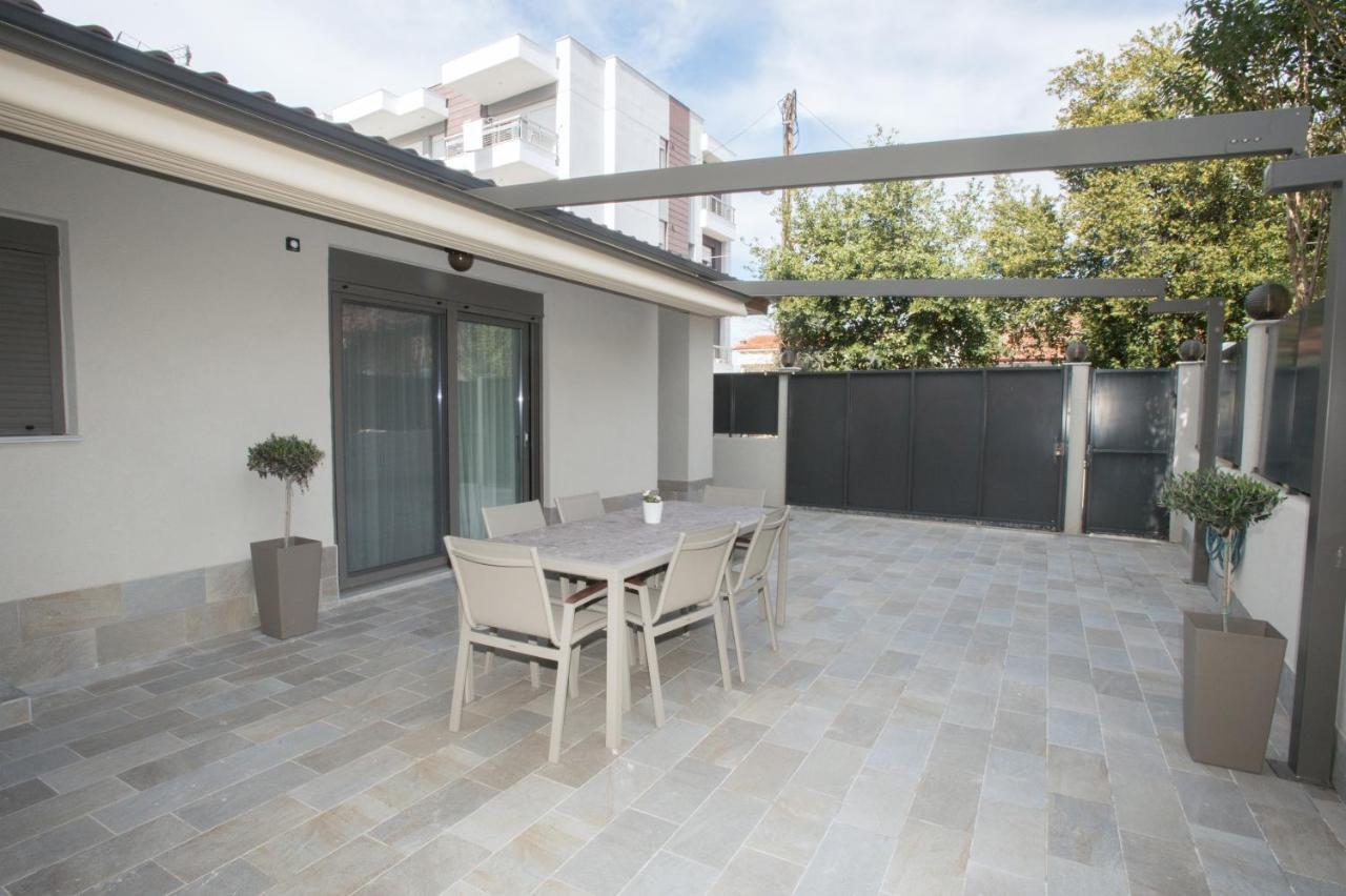 Villa Dolphin Peraía Esterno foto